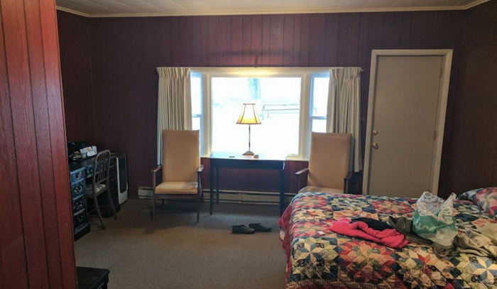 Lake Shore Motel (Kennys Lakeshore Motel) - From Lakeshore Motel Website (newer photo)